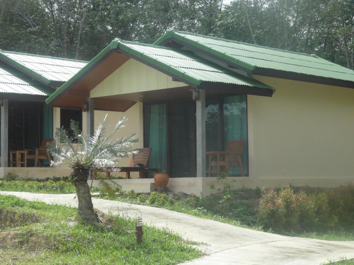 Rinna Resort Ko Mook Esterno foto
