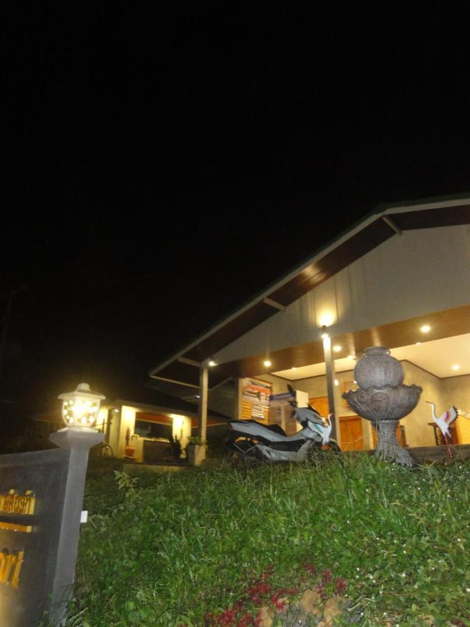 Rinna Resort Ko Mook Esterno foto